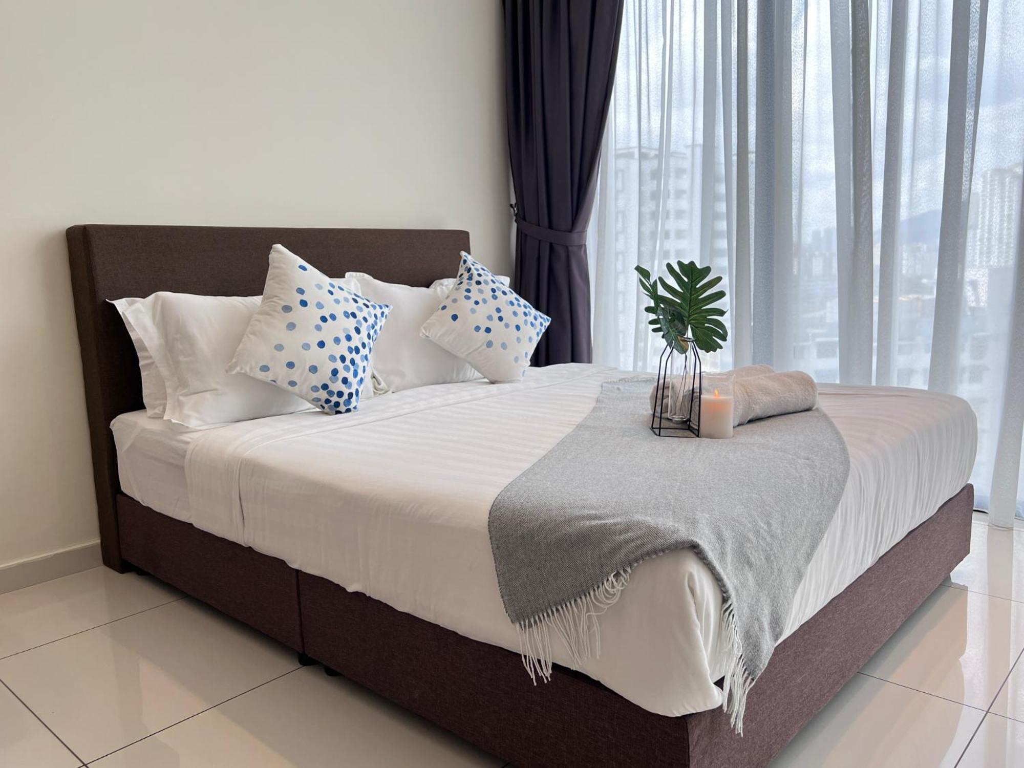 Apartment Fresh New Look Georgetown#skypoolcontemporarysuite