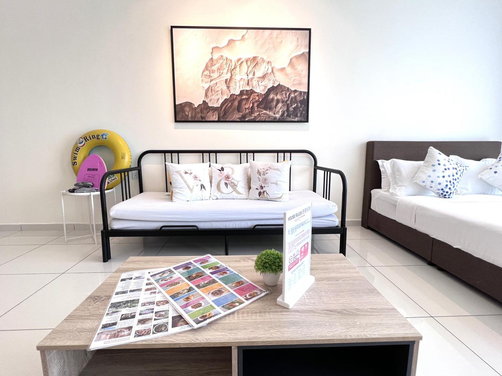 Apartment Fresh New Look Georgetown#skypoolcontemporarysuite George Town