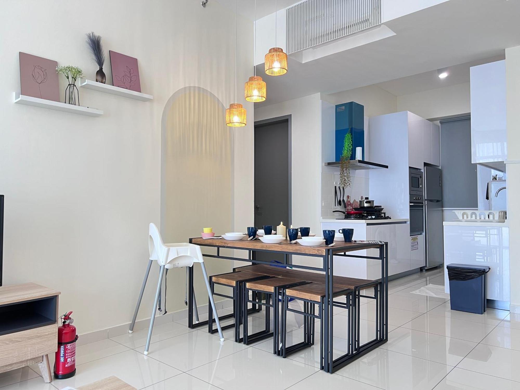 Apartment Fresh New Look Georgetown#skypoolcontemporarysuite